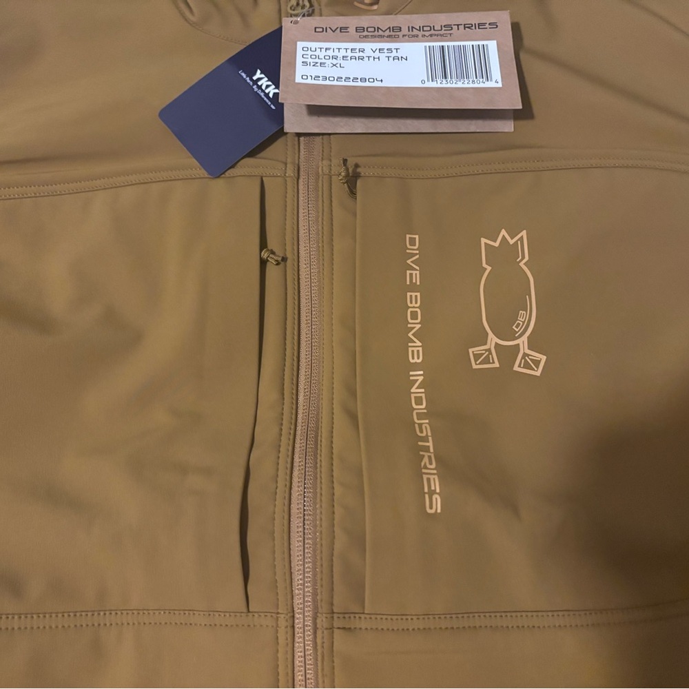 DIVE BOMB industries Outfitter hunting vest in earth tan. NWT - Picture 4 of 10